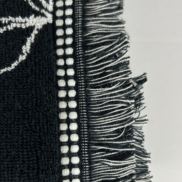 Deborah Connolly Bath Towel Set Floral Black White with Fringe Plush Cotton NEW - Picture 5 of 9